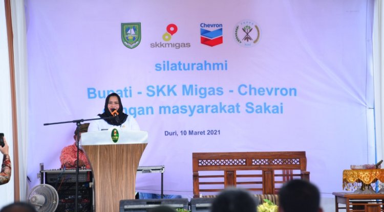 Bupati Kasmarni Silaturahmi dengan Suku Sakai