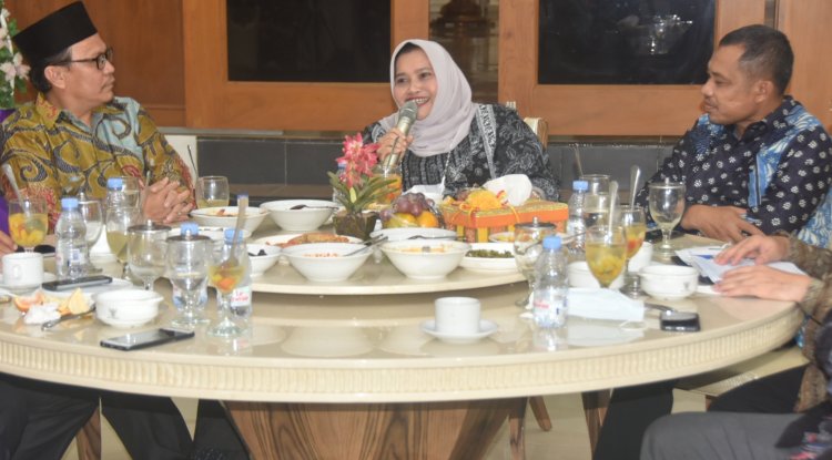 Bupati dan Wakil Bupati Bengkalis Ramah Tamah dengan Anggota DPRD Bengkalis