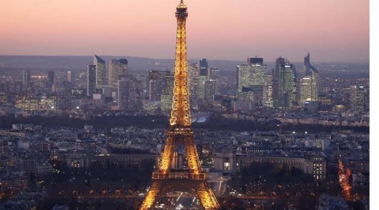 Perancis dan Polandia Kembali Terapkan Penguncian Wilayah Secara Parsial