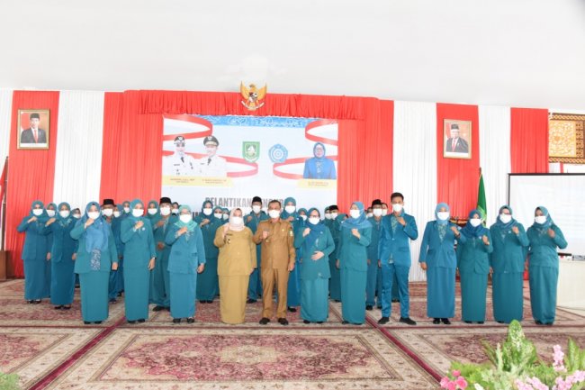 Bupati Bengkalis Kasmarni Lantik Pengurus Tim Penggerak PKK Priode 2021-2026