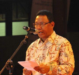 Bupati Kasmarni Belasungkawa Atas Wafatnya Ketua KONI Riau  