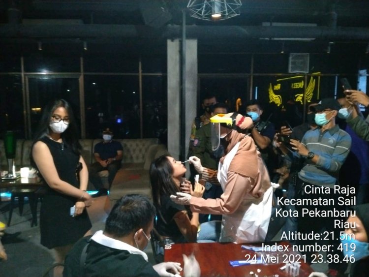 Lima OTG Terjaring Razia Prokes di Pusat Kuliner