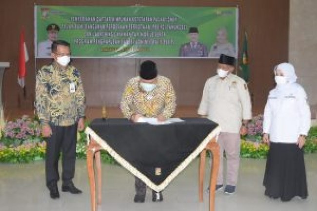 Bupati Kampar Lounching Tax Mobile Sekaligus Serahkan Daftar Himpunan Ketetapan Pajak