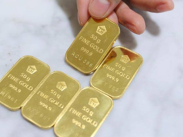 Harga Emas Antam Hari Ini Masih Diposisi Rp960.000 per Gram