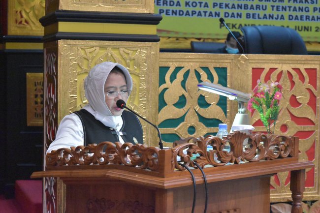 DPRD Kota Pekanbaru Gelar Rapat Paripurna Pandangan Umum Fraksi Terhadap Pertanggungjawaban APBD 2020