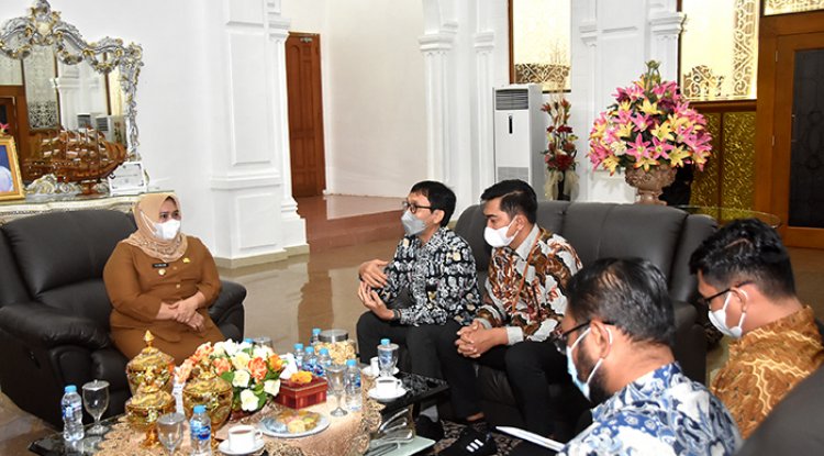  Bupati Kasmarni Terima Kunjungan KPP Permata di Rumah Aspirasi Dalam Hal Perpajakan