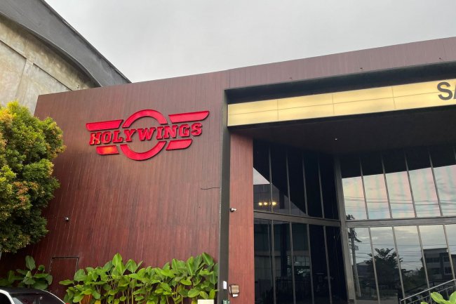 Holywings Pekanbaru Bagikan Takjil dan Makanan untuk Berbuka Puasa Setiap Hari Jumat