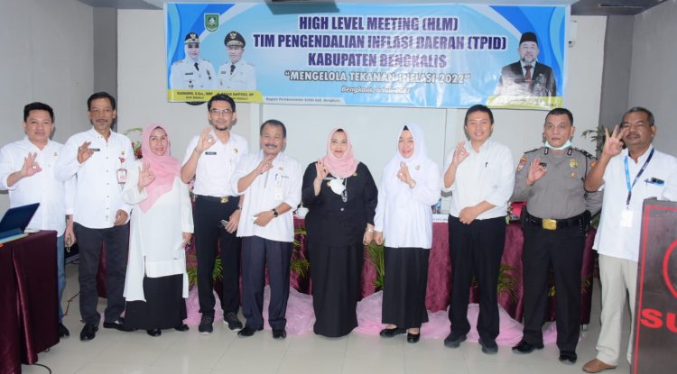 Bupati Kasmarni Buka Rapat High Level Meeting Pengendalian Inflasi 2022