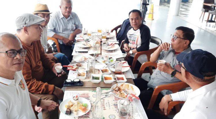 Dua Calon Ketua Umum PWI Pusat Bertemu dan Duduk Bersama, Ini yang Mereka Bicarakan 