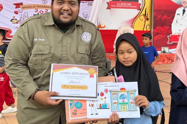 Peringati Hari Apoteker Sedunia, 100 Anak Ikut Lomba Mewarnai
