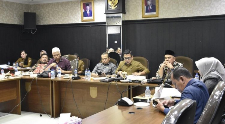 Komisi I DPRD Pekanbaru Rapat Kerja Dengan Sekretariat DPRD