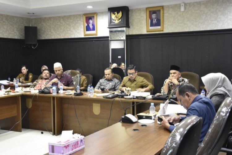 Komisi I DPRD Pekanbaru Rapat Kerja Dengan Sekretariat DPRD