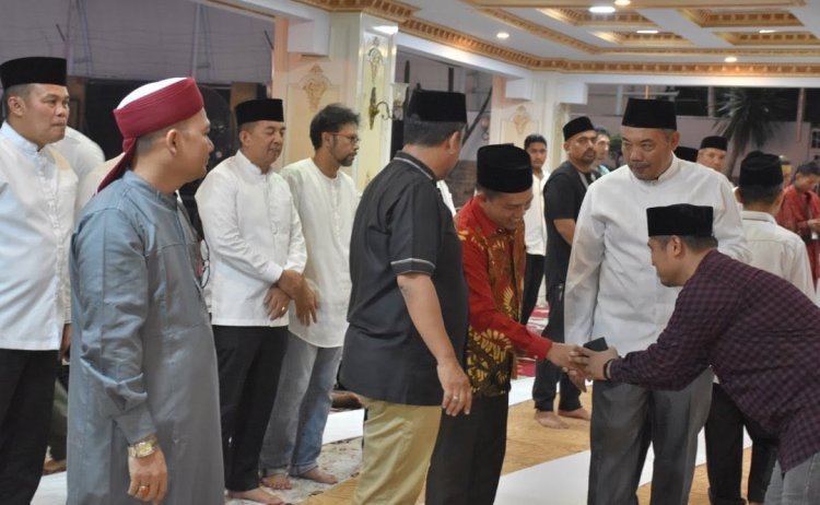 Yasinan dan Doa Bersama di Rumah Dinas Wali Kota Dihadiri  Ketua DPRD Kota Pekanbaru 