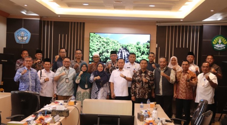 Pengendalian Banjir, Pemko Pekanbaru dan Universitas Riau Sepakati 10 Danau Jadi Embung