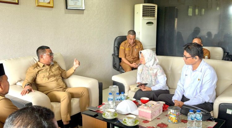 Bupati Zukri Dorong Proyek Kabel Bawah Laut PLN, Listrik 24 Jam di Pulau Mendol Segera Terwujud