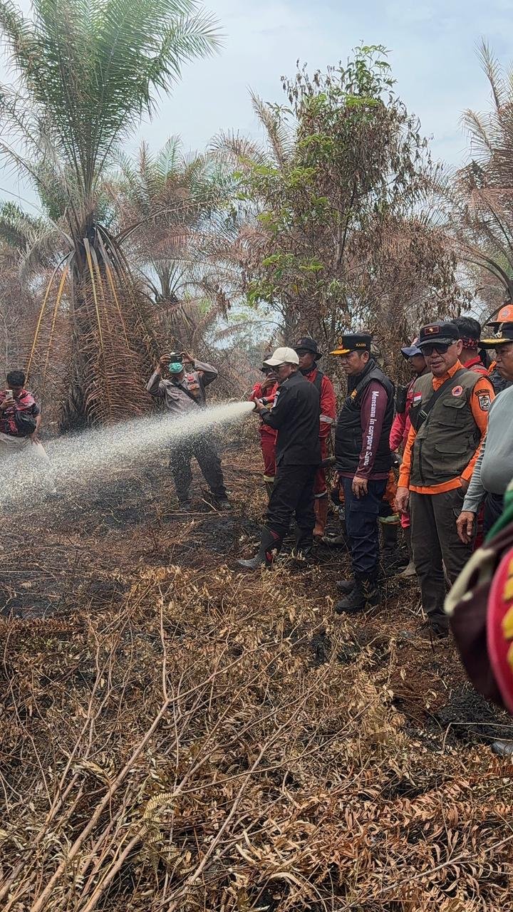 Bersama Patroli Terpadu, Bapak Zukri Tinjau Titik Karhutla Du Desa Gambut Mutiara